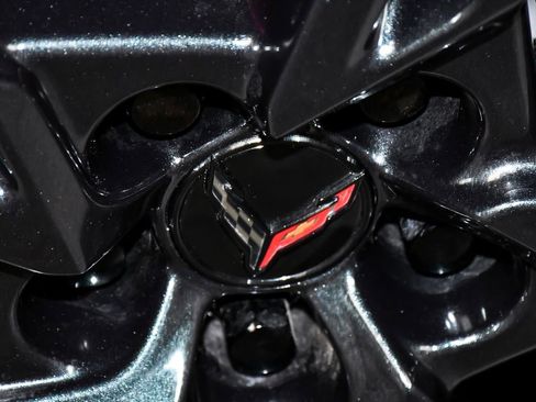 Used 2025 Chevrolet Corvette Stingray Premium Cpe w/ Stealth Interior Trim Package RWD image 92