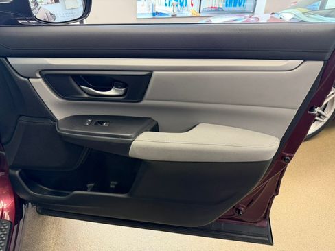 Used 2017 Honda CR-V LX image 39