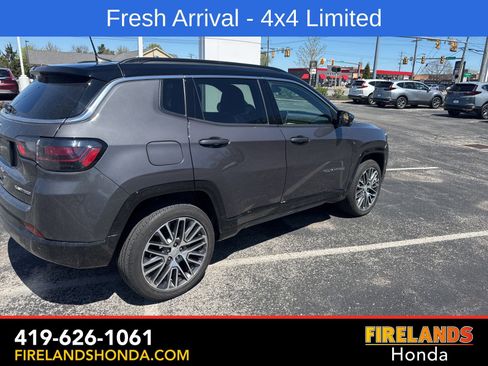 Used 2024 Jeep Compass Limited w/ Elite Group image 7