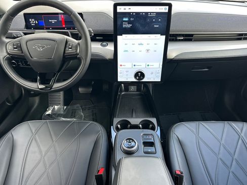 Used 2023 Ford Mustang Mach-E Select image 17