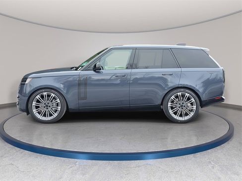 New 2026 Land Rover Range Rover SE image 8