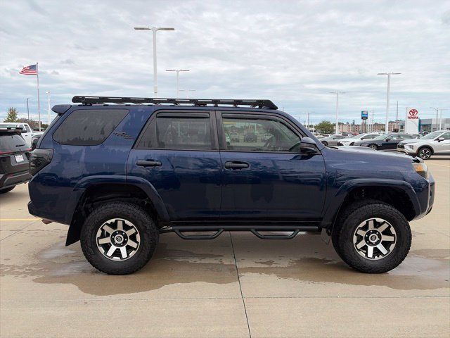 Used 2023 Toyota 4Runner TRD Off-Road AWD/4WD image 8