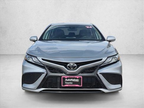 Used 2024 Toyota Camry XSE FWD image 2