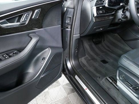 New 2026 Audi Q8 Premium Plus image 8
