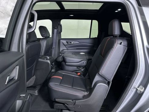 New 2026 Chevrolet Traverse RS w/ LPO, Floor Liner Package AWD/4WD image 26