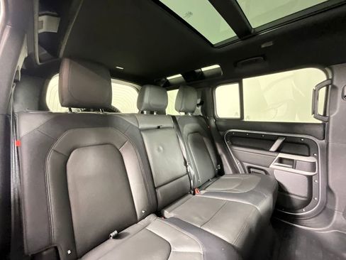 Certified 2024 Land Rover Defender 110 X-Dynamic SE AWD/4WD image 22