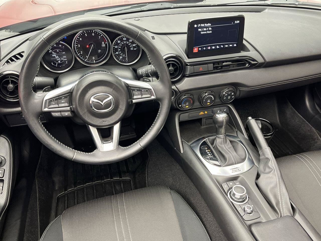 Used 2021 MAZDA MX-5 Miata Club RWD image 10