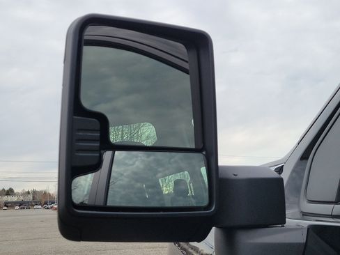 New 2026 GMC Sierra 2500 Pro w/ X31 Off-Road Package image 13