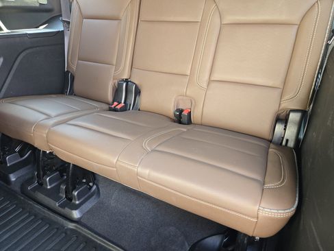 Used 2023 Chevrolet Tahoe High Country w/ Premium Package 2 RWD image 34