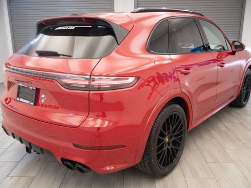 Used 2021 Porsche Cayenne GTS AWD/4WD image 5