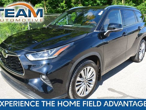 Used 2023 Toyota Highlander Platinum AWD/4WD image 1