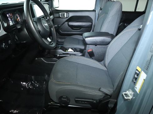 Used 2024 Jeep Wrangler Unlimited Sport AWD/4WD image 18