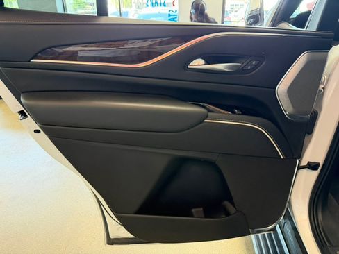 Used 2023 Cadillac Escalade Sport Platinum w/ LPO, ONYX Package AWD/4WD image 40