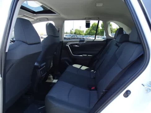 Used 2025 Toyota RAV4 XLE w/ Convenience Package FWD image 21