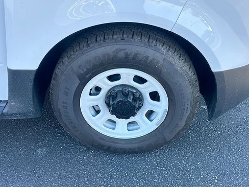 New 2026 Chevrolet Brightdrop 400 image 26