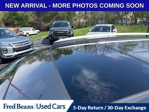 Used 2015 Toyota RAV4 Limited image 11