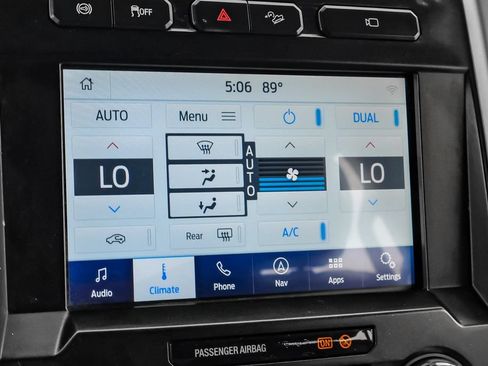 Used 2021 Ford F350 Lariat w/ Lariat Ultimate Package AWD/4WD image 29