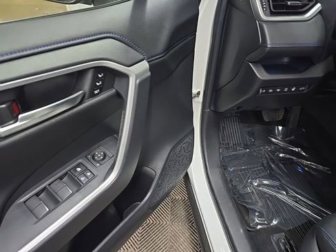 Used 2022 Toyota RAV4 XSE image 28
