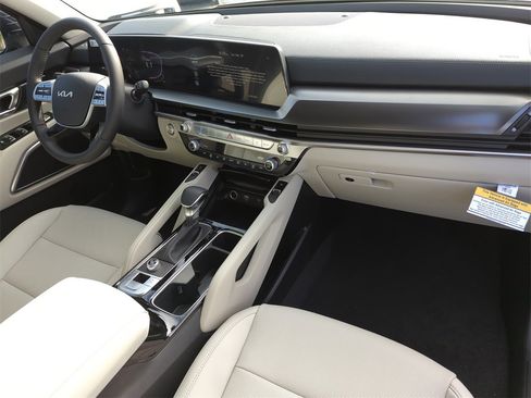 New 2025 Kia Telluride S image 14