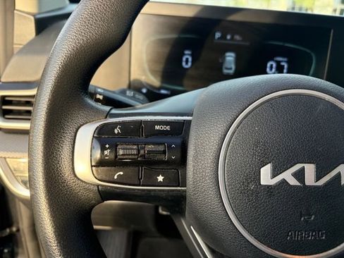 Certified 2023 Kia Sportage LX image 6