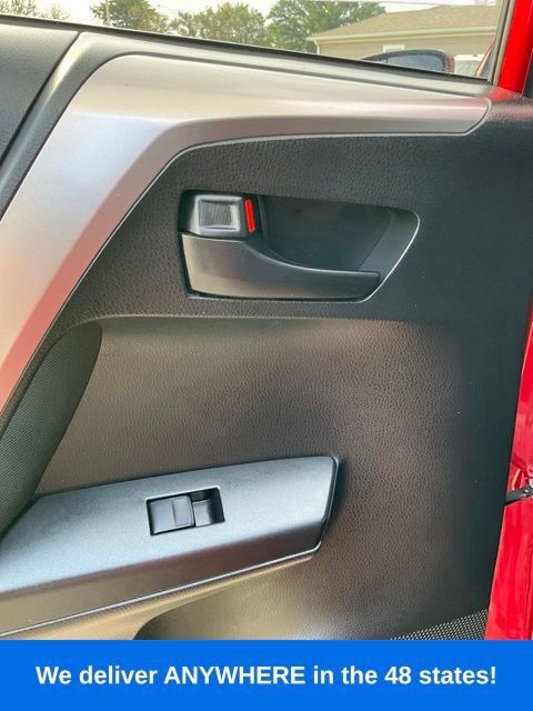 Used 2017 Toyota RAV4 LE FWD image 19