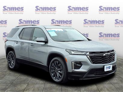 Used 2023 Chevrolet Traverse RS