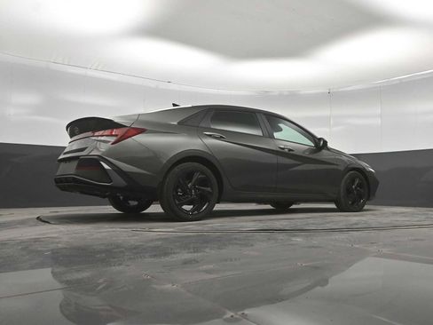 New 2026 Hyundai Elantra SEL Sport FWD image 40