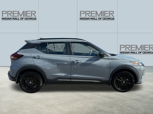 Certified 2021 Nissan Kicks SR w/ SR Premium Package image 4