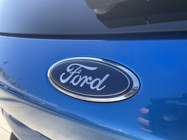 Used 2021 Ford Escape SE w/ SE Sport Appearance Package FWD image 32