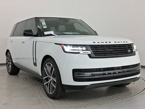 New 2025 Land Rover Range Rover Long Wheelbase SE image 7