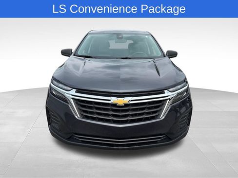 Used 2022 Chevrolet Equinox LS w/ LS Convenience Package FWD image 9