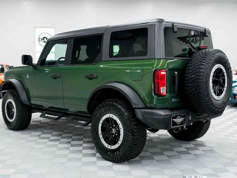 Used 2022 Ford Bronco Black Diamond w/ Sasquatch Package AWD/4WD image 10
