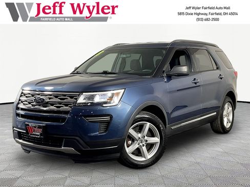 Used 2018 Ford Explorer XLT FWD image 1