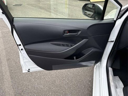 Used 2026 Toyota Corolla LE image 13