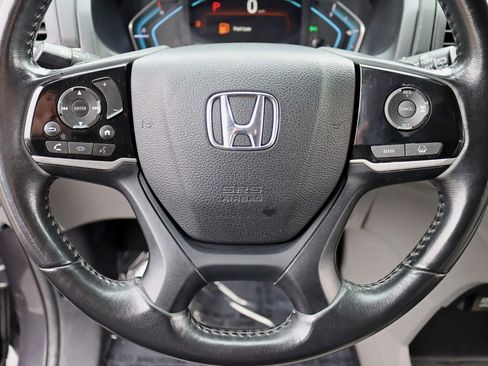 Used 2018 Honda Odyssey EX-L image 19