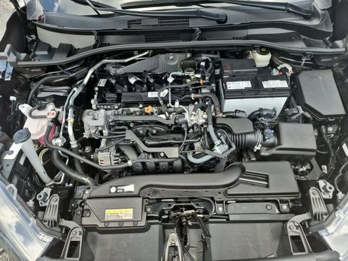 Used 2023 Toyota Corolla Cross L FWD image 29