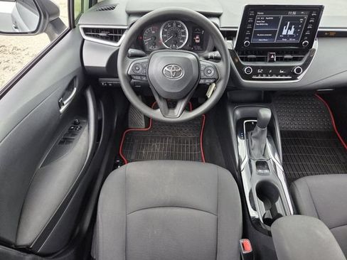 Used 2020 Toyota Corolla LE FWD image 12
