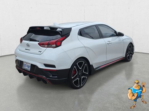 Used 2022 Hyundai Veloster N FWD image 5