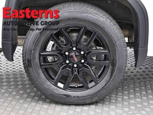 Used 2022 GMC Sierra 1500 Elevation image 32
