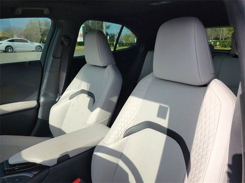 Used 2019 Lexus UX 200 w/ Premium Package image 20