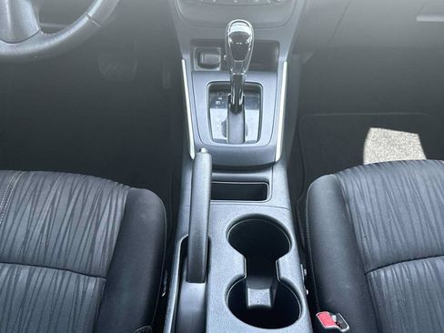 Used 2017 Nissan Sentra SV FWD image 29