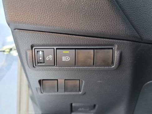 Used 2023 Toyota Corolla Cross LE FWD image 35