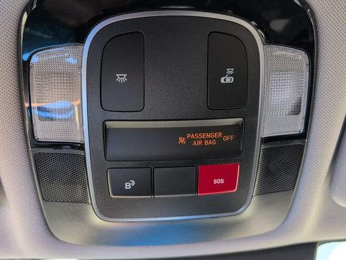 Used 2025 Hyundai Sonata SE FWD image 23