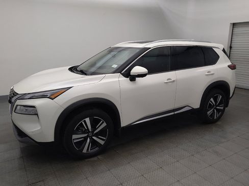 Used 2021 Nissan Rogue SL w/ Premium Package FWD image 2