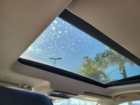 Certified 2021 Nissan Rogue SV w/ Premium Package image 20