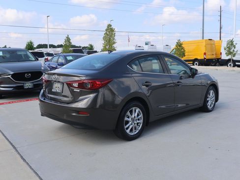 Used 2014 MAZDA MAZDA3 i Grand Touring image 5