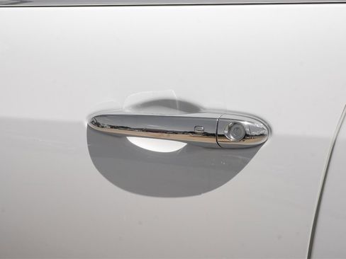 Used 2019 Maserati Levante Base image 45