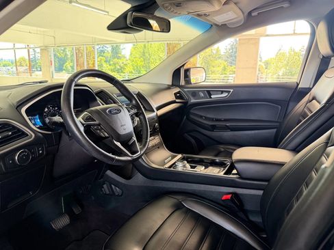 Used 2019 Ford Edge SEL w/ Equipment Group 201A FWD image 16