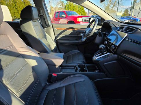 Used 2017 Honda CR-V Touring image 10