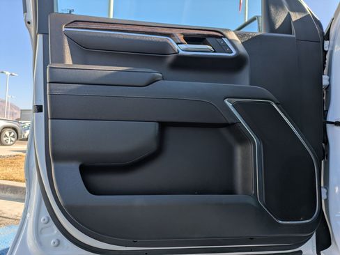 Used 2023 GMC Sierra 1500 SLE image 15